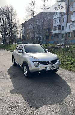 Внедорожник / Кроссовер Nissan Juke 2011 в Каменском