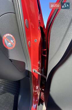 Позашляховик / Кросовер Nissan Juke 2012 в Лозовій