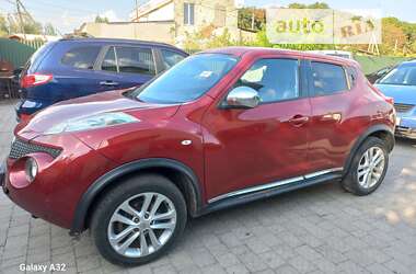 Внедорожник / Кроссовер Nissan Juke 2011 в Сокале