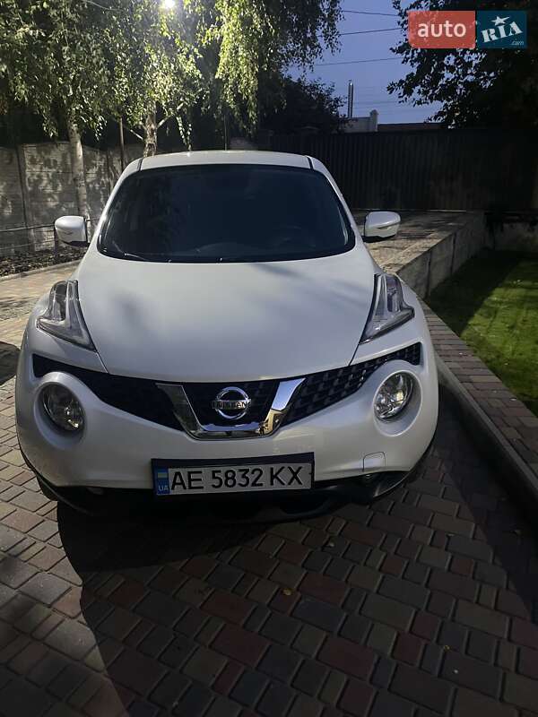 Позашляховик / Кросовер Nissan Juke 2015 в Дніпрі