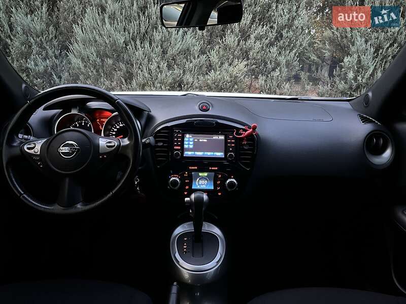 Позашляховик / Кросовер Nissan Juke 2015 в Дніпрі
