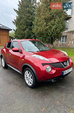 Внедорожник / Кроссовер Nissan Juke 2012 в Дубно