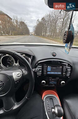 Внедорожник / Кроссовер Nissan Juke 2018 в 