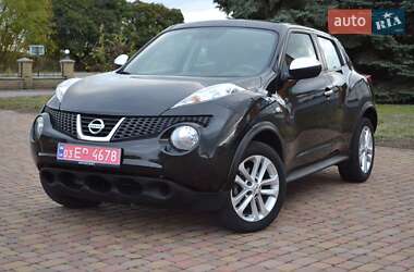 Внедорожник / Кроссовер Nissan Juke 2010 в Хороле