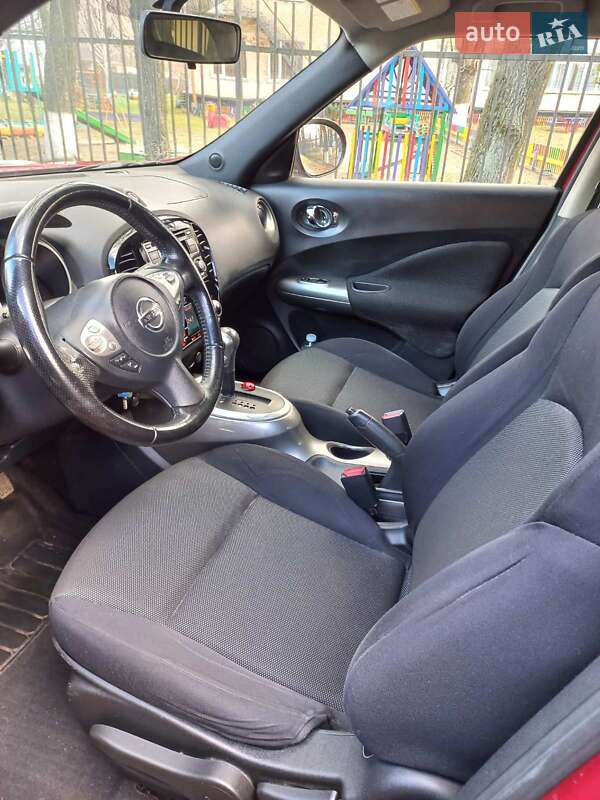 Внедорожник / Кроссовер Nissan Juke 2013 в Звягеле