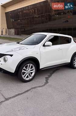 Внедорожник / Кроссовер Nissan Juke 2013 в Запорожье