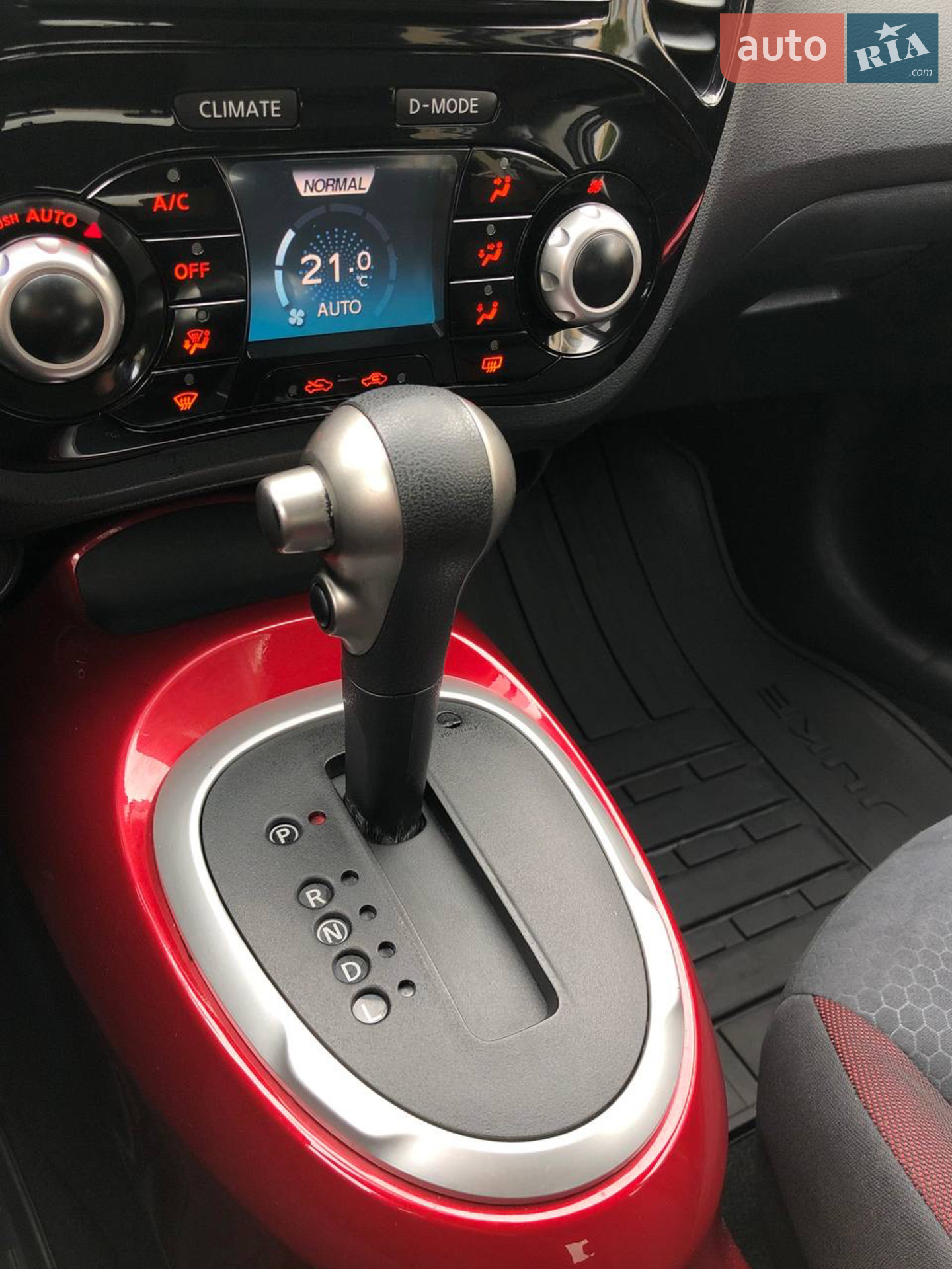 2013 Nissan Juke - мініатюра 26
