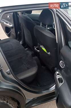 Внедорожник / Кроссовер Nissan Juke 2013 в 