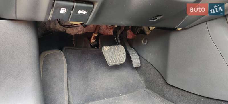 Позашляховик / Кросовер Nissan Juke 2016 в Рівному фото 41 Позашляховик / Кросовер Nissan Juke 2016 в Рівному