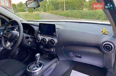 Внедорожник / Кроссовер Nissan Juke 2021 в 