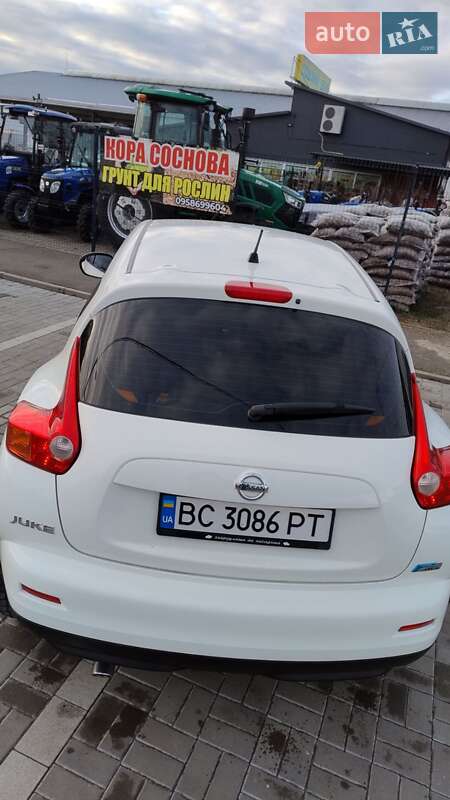 Позашляховик / Кросовер Nissan Juke 2012 в Стрию
