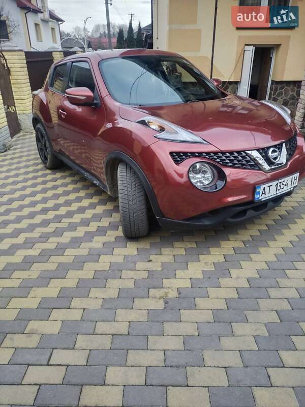 Позашляховик / Кросовер Nissan Juke 2016 в 