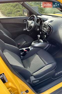 Внедорожник / Кроссовер Nissan Juke 2017 в 