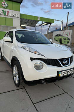 Позашляховик / Кросовер Nissan Juke 2011 в Хусті