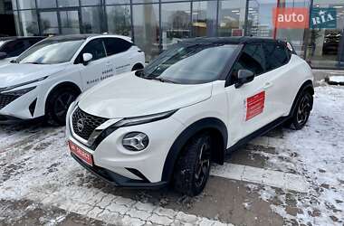 Внедорожник / Кроссовер Nissan Juke 2022 в Киеве