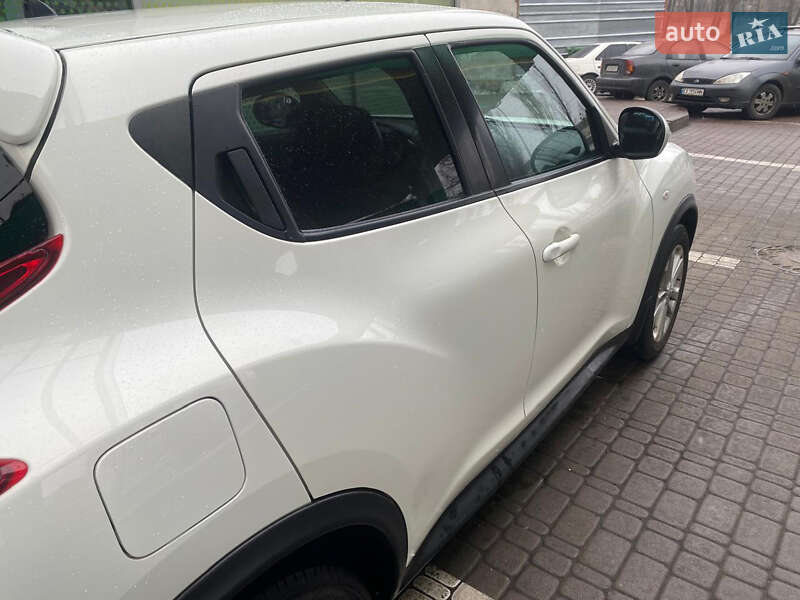 Позашляховик / Кросовер Nissan Juke 2011 в Києві