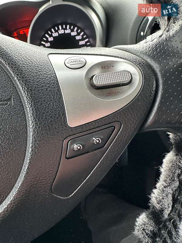 Внедорожник / Кроссовер Nissan Juke 2012 в Кропивницком