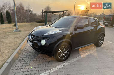 Внедорожник / Кроссовер Nissan Juke 2011 в Дубно