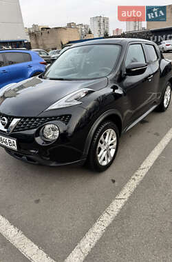 Позашляховик / Кросовер Nissan Juke 2016 в 