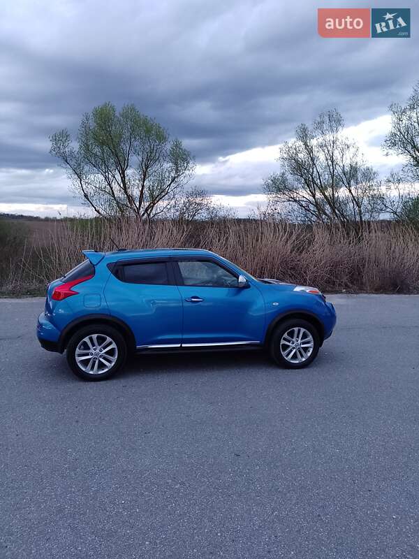 Внедорожник / Кроссовер Nissan Juke 2010 в Тернополе