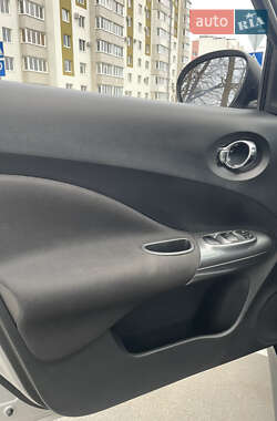 Внедорожник / Кроссовер Nissan Juke 2011 в 