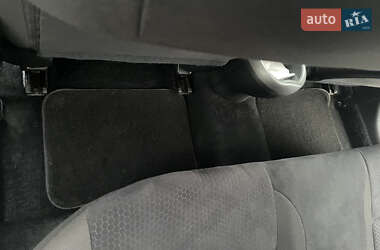 Внедорожник / Кроссовер Nissan Juke 2011 в 