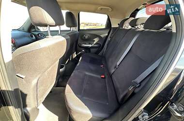 Внедорожник / Кроссовер Nissan Juke 2011 в 