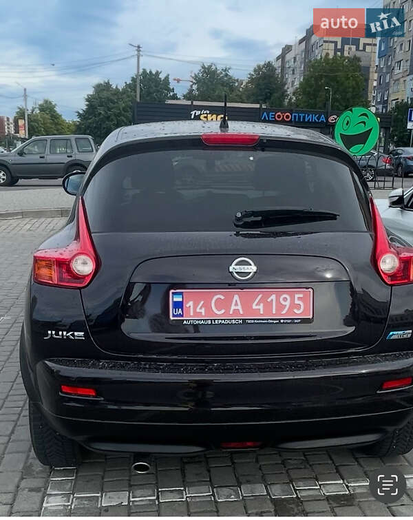 Внедорожник / Кроссовер Nissan Juke 2012 в 