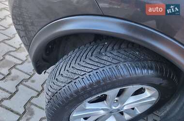 Внедорожник / Кроссовер Nissan Juke 2011 в 