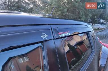 Внедорожник / Кроссовер Nissan Juke 2011 в 