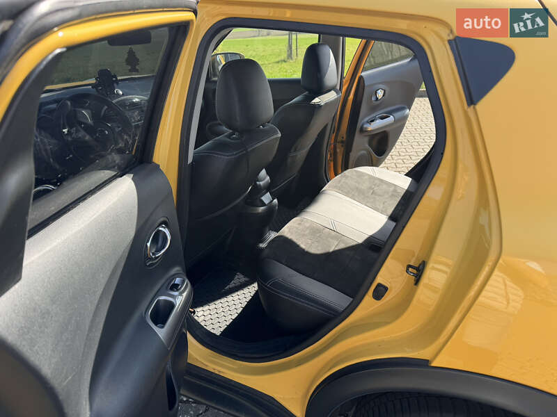 Позашляховик / Кросовер Nissan Juke 2015 в Львові