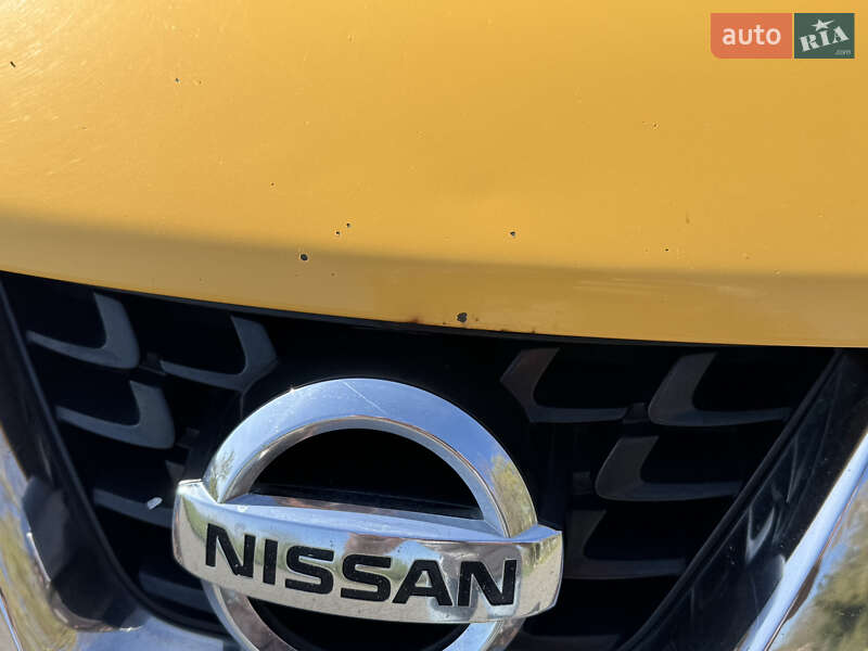 Позашляховик / Кросовер Nissan Juke 2015 в Львові