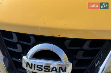 Внедорожник / Кроссовер Nissan Juke 2015 в 