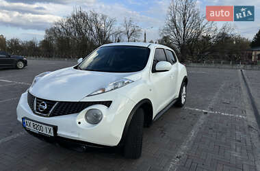 Внедорожник / Кроссовер Nissan Juke 2013 в 
