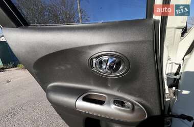 Внедорожник / Кроссовер Nissan Juke 2011 в 