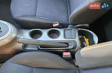 Внедорожник / Кроссовер Nissan Juke 2011 в 