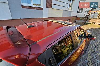 Внедорожник / Кроссовер Nissan Juke 2011 в 