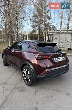Внедорожник / Кроссовер Nissan Juke 2021 в 