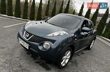 Внедорожник / Кроссовер Nissan Juke 2010 в 