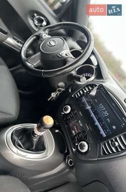 Внедорожник / Кроссовер Nissan Juke 2010 в 