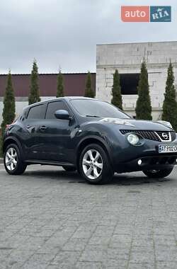 Внедорожник / Кроссовер Nissan Juke 2010 в 