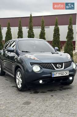 Внедорожник / Кроссовер Nissan Juke 2010 в 