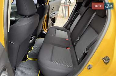 Внедорожник / Кроссовер Nissan Juke 2014 в 