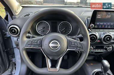 Позашляховик / Кросовер Nissan Juke 2022 в 