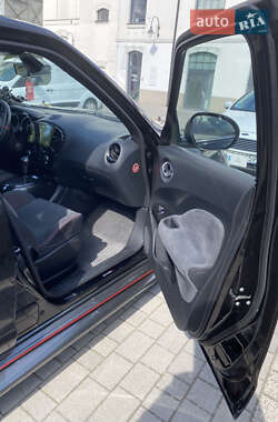 Внедорожник / Кроссовер Nissan Juke 2013 в 