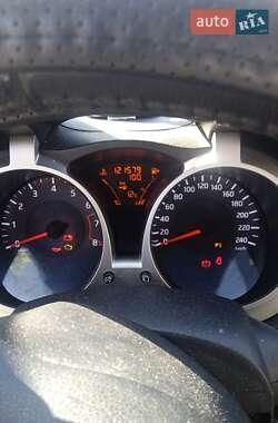 Позашляховик / Кросовер Nissan Juke 2011 в 