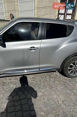 Внедорожник / Кроссовер Nissan Juke 2011 в 