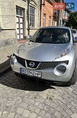 Внедорожник / Кроссовер Nissan Juke 2011 в 