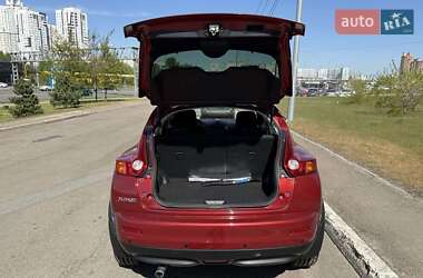 Позашляховик / Кросовер Nissan Juke 2014 в 
