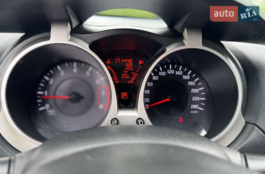 Внедорожник / Кроссовер Nissan Juke 2012 в 